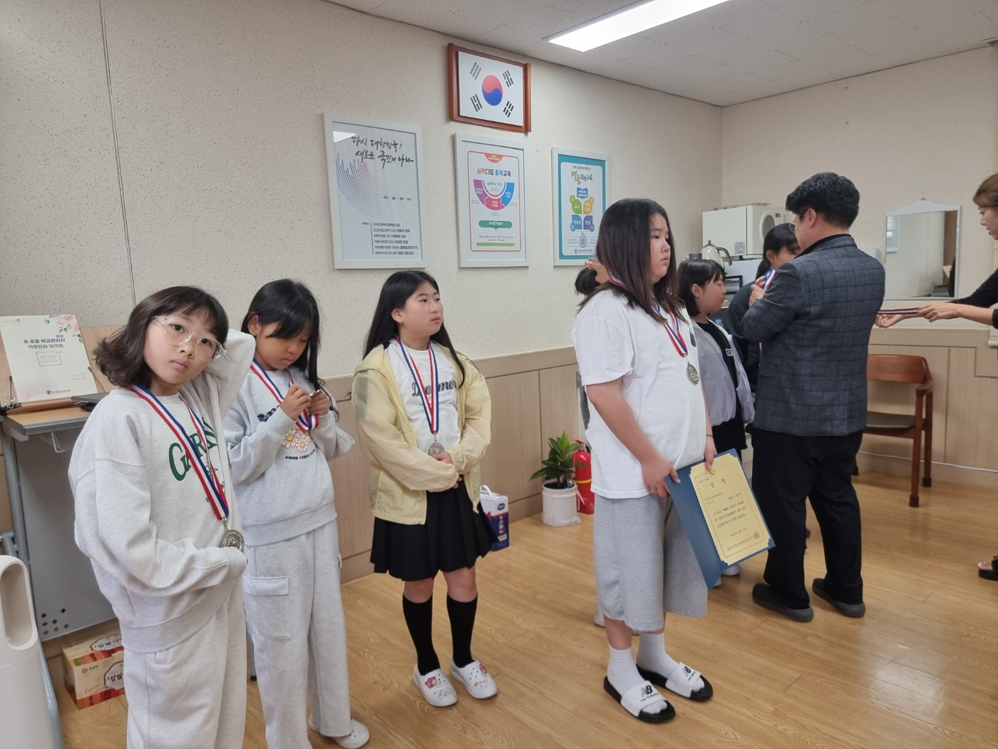 KakaoTalk_20250423_092919403_02